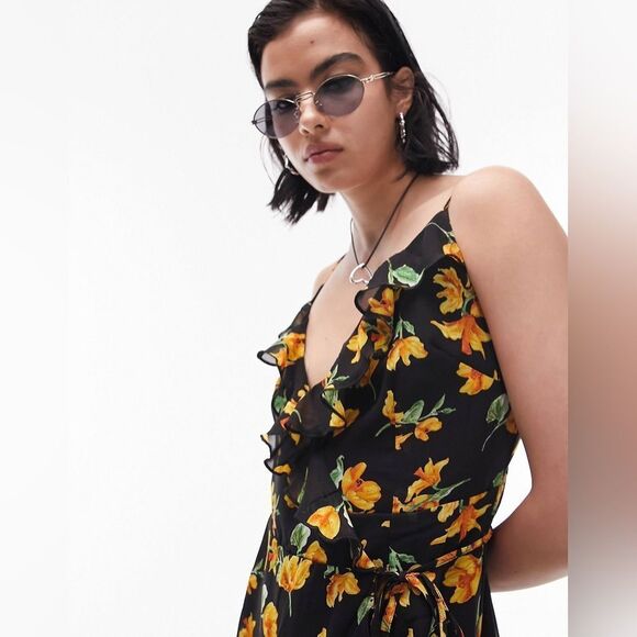 Topshop floral wrap strappy mini dress in multi - Picture 2 of 11